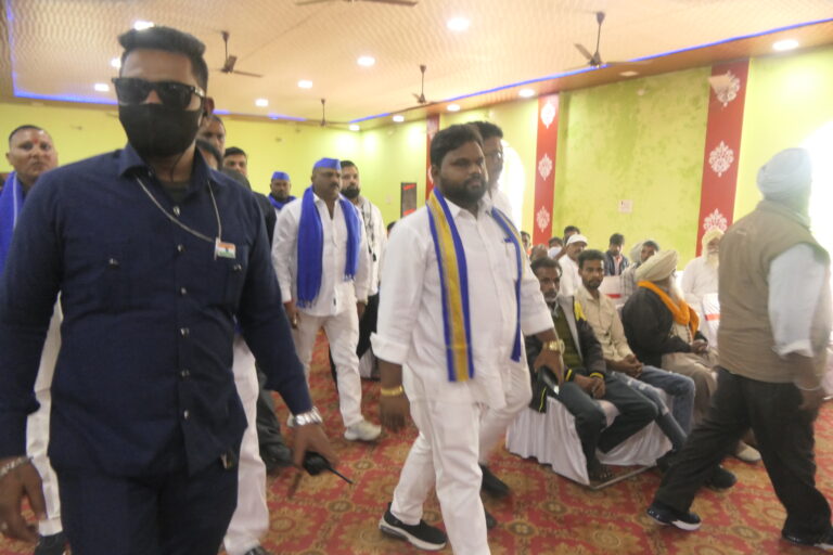 प्रबुद्ध जनसभा में लखीमपुर खीरी पहुचें राष्ट्रीय अध्यक्ष अमर चौधरी जी